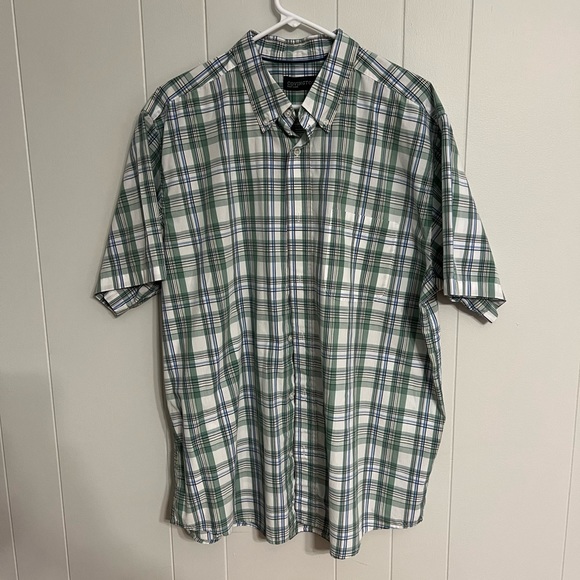 Covington plaid, short sleeve button down size‎ XL - Picture 1 of 3
